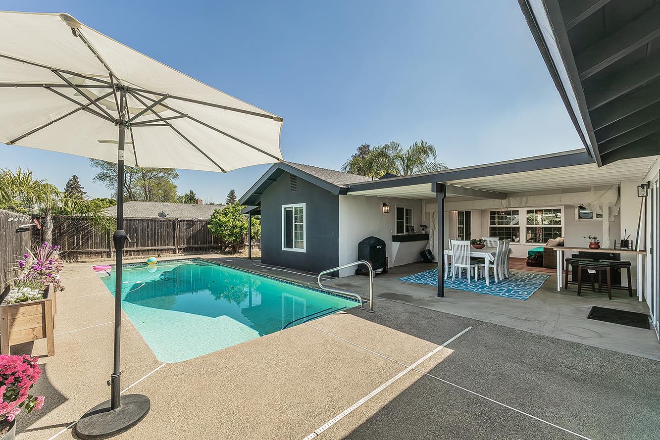 714 E Ann Dr, Reedley, CA 93654