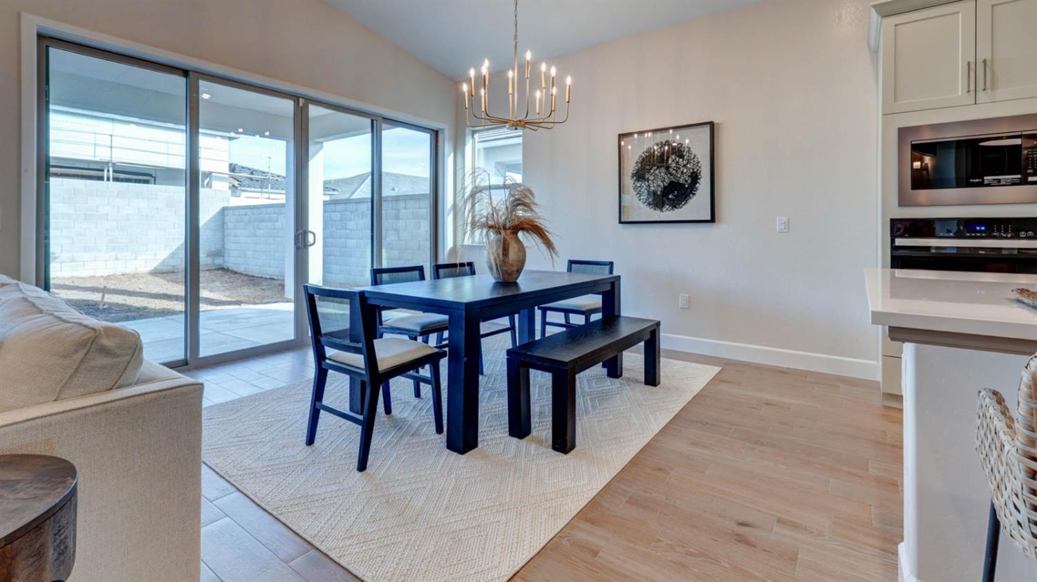 1687 N Blackwood Ave, Clovis, CA 93619