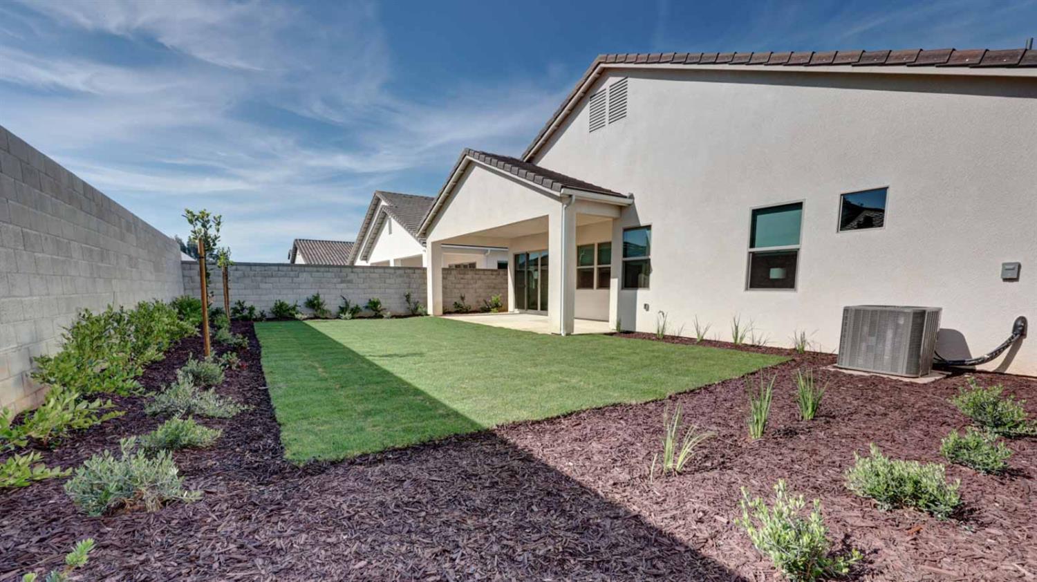 1687 N Blackwood Ave, Clovis, CA 93619
