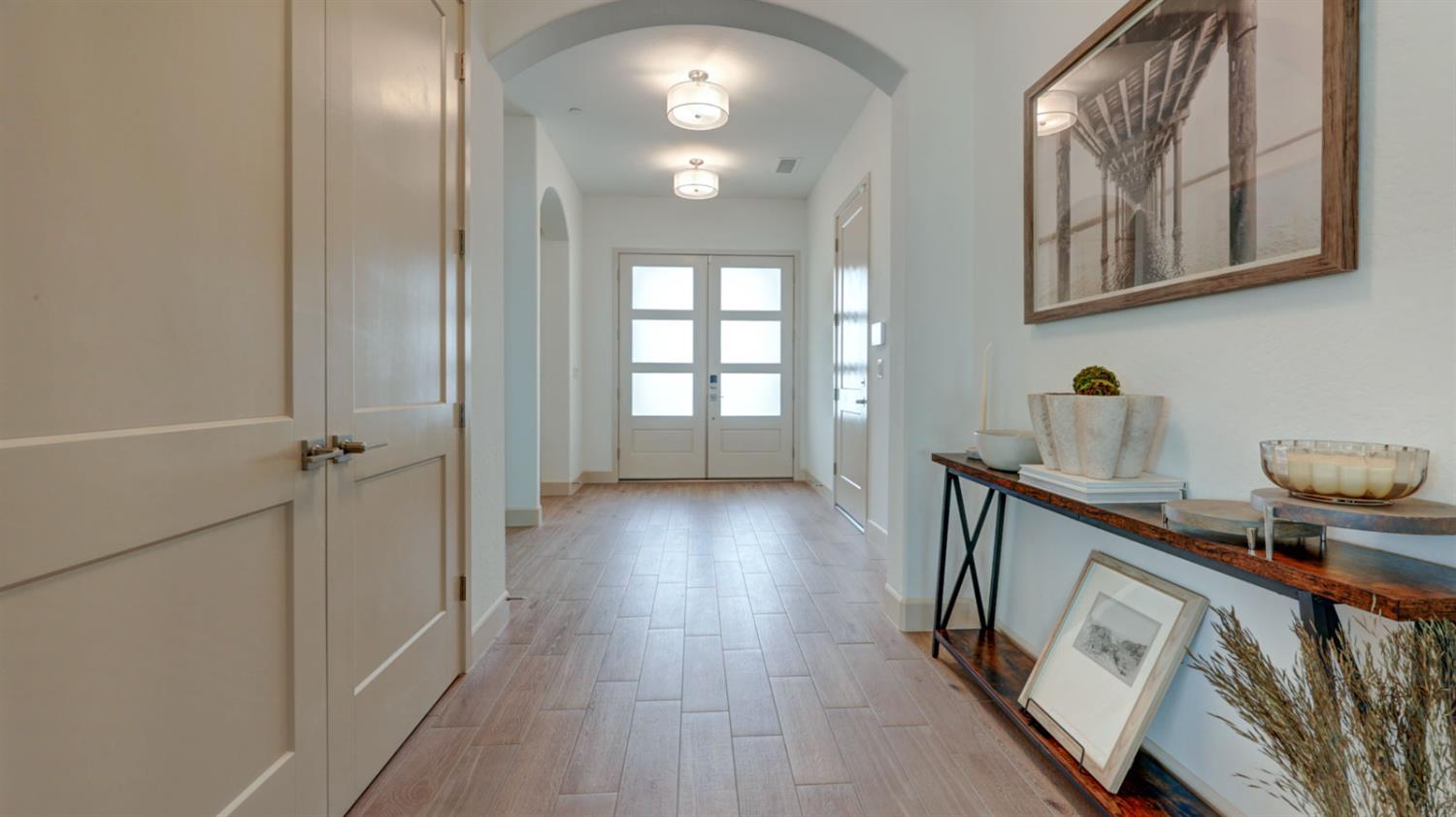 1675 N Blackwood Ave, Clovis, CA 93619