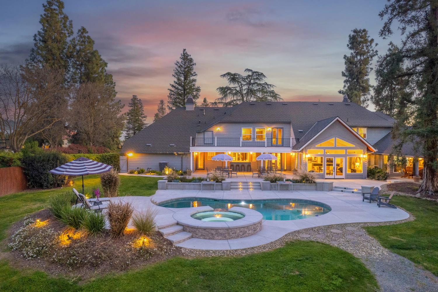 2649 Heritage Ave, Clovis, CA 93619