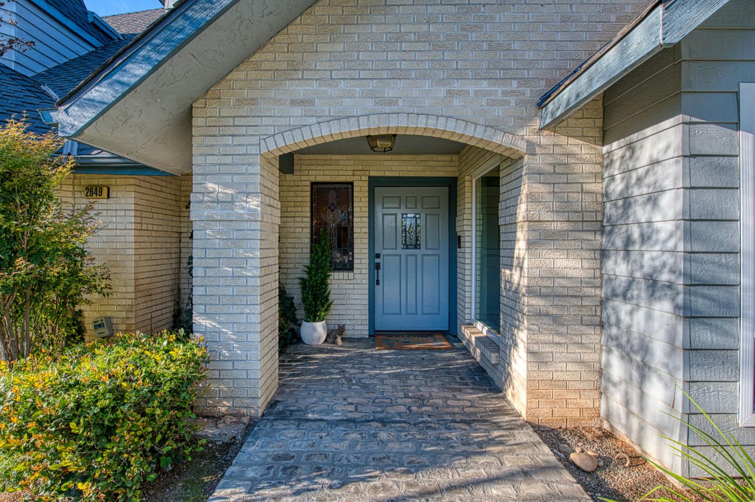 2649 Heritage Ave, Clovis, CA 93619