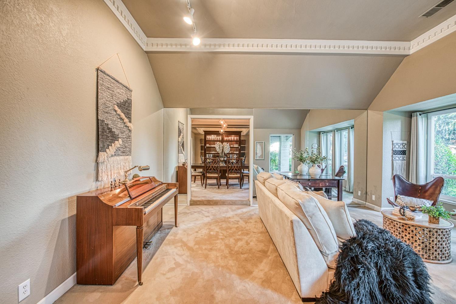 2649 Heritage Ave, Clovis, CA 93619