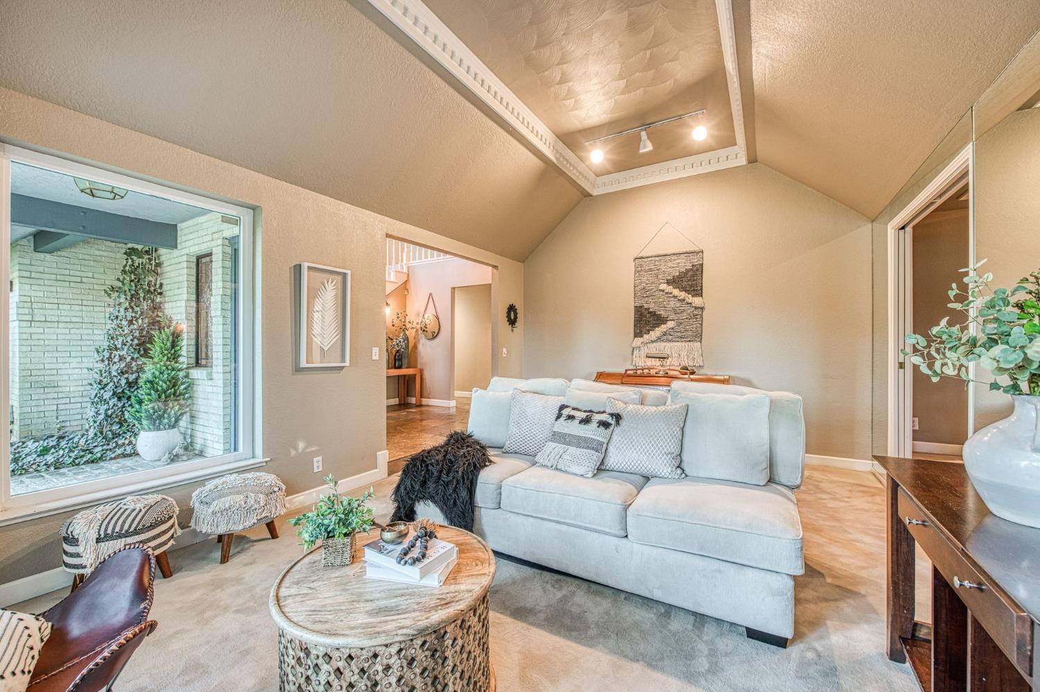 2649 Heritage Ave, Clovis, CA 93619