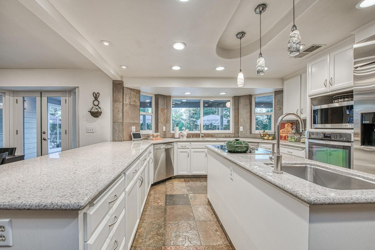 2649 Heritage Ave, Clovis, CA 93619