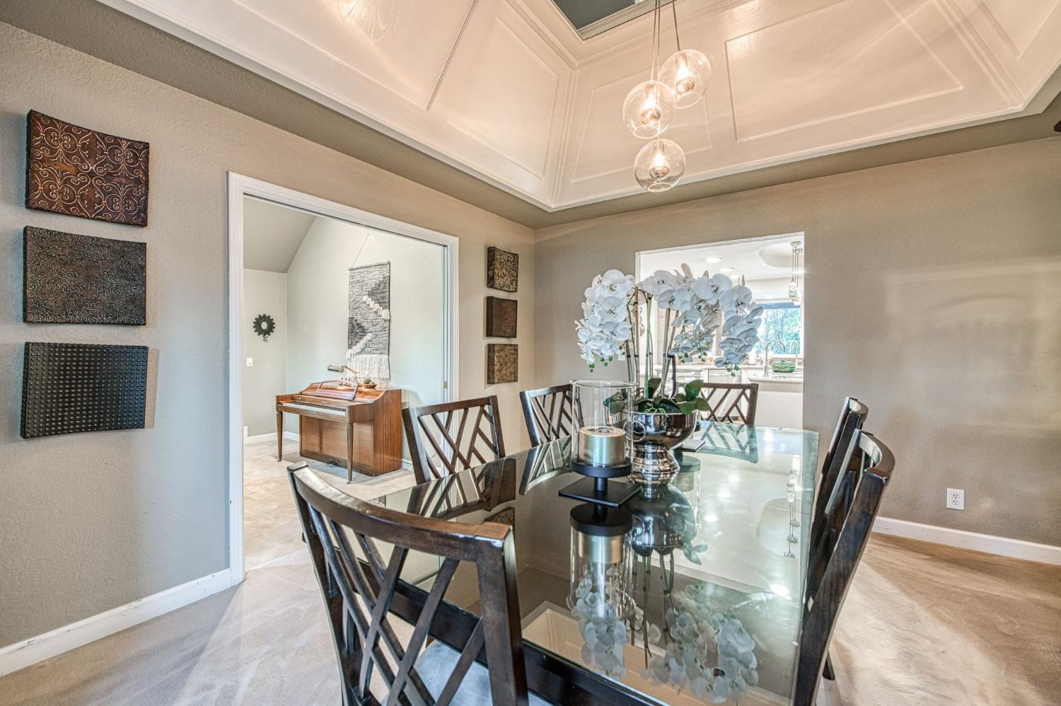 2649 Heritage Ave, Clovis, CA 93619