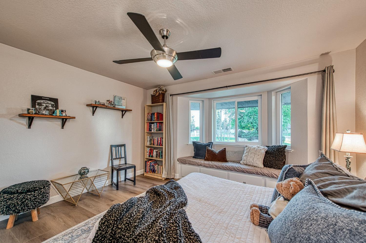 2649 Heritage Ave, Clovis, CA 93619