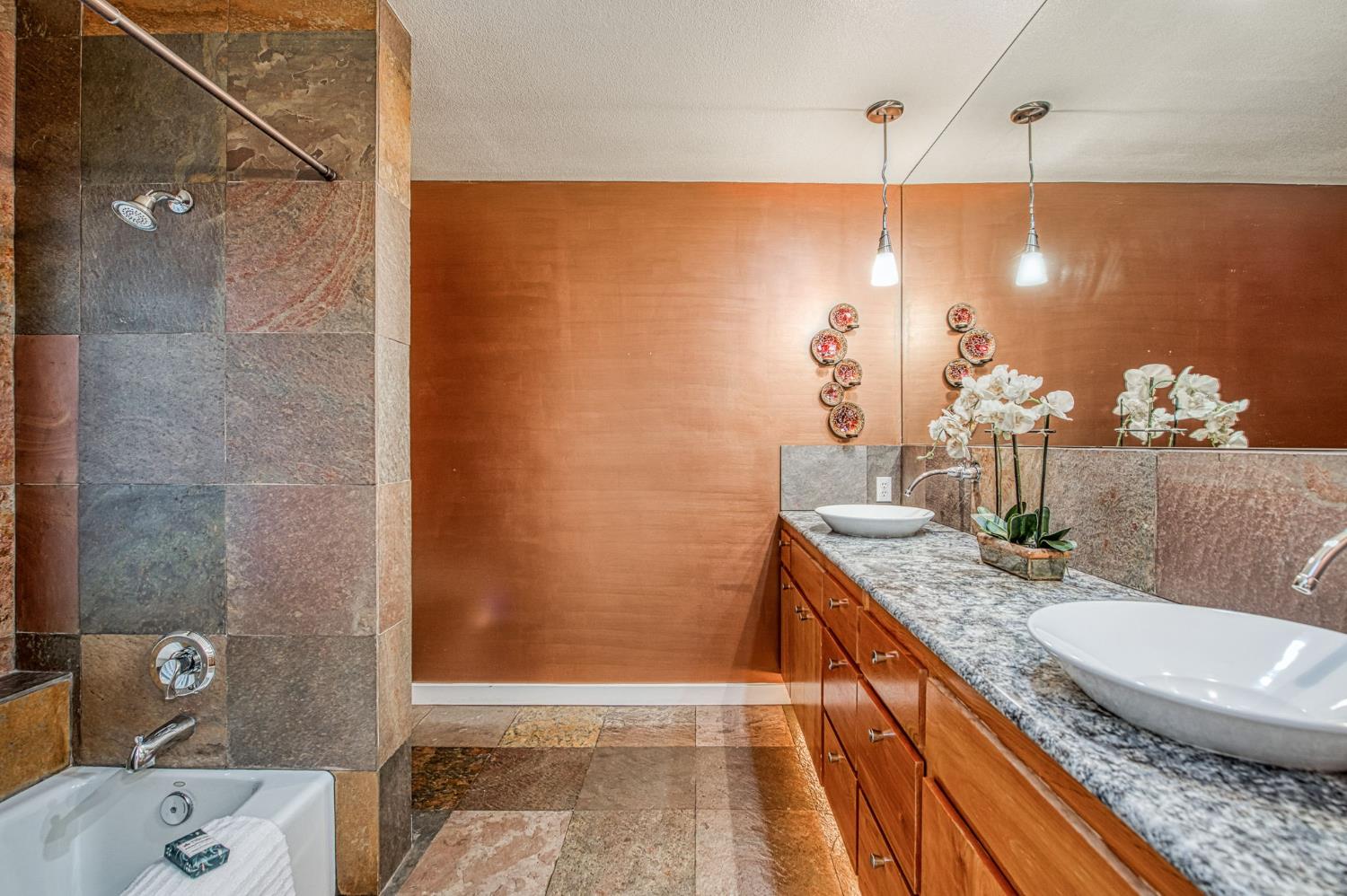 2649 Heritage Ave, Clovis, CA 93619