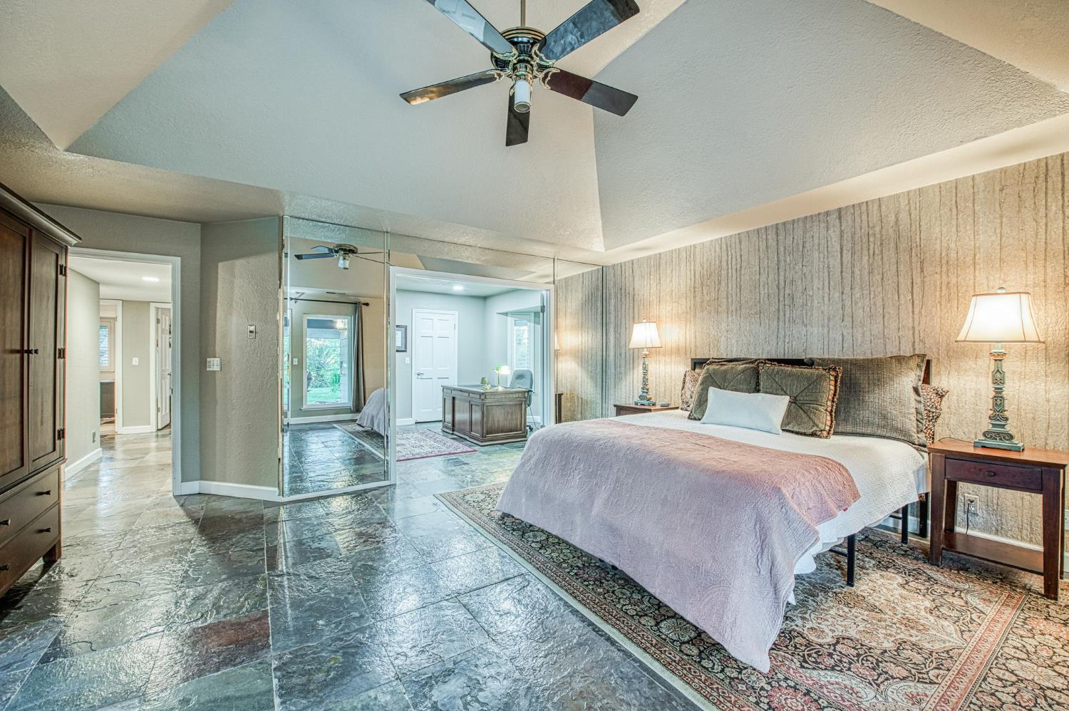 2649 Heritage Ave, Clovis, CA 93619