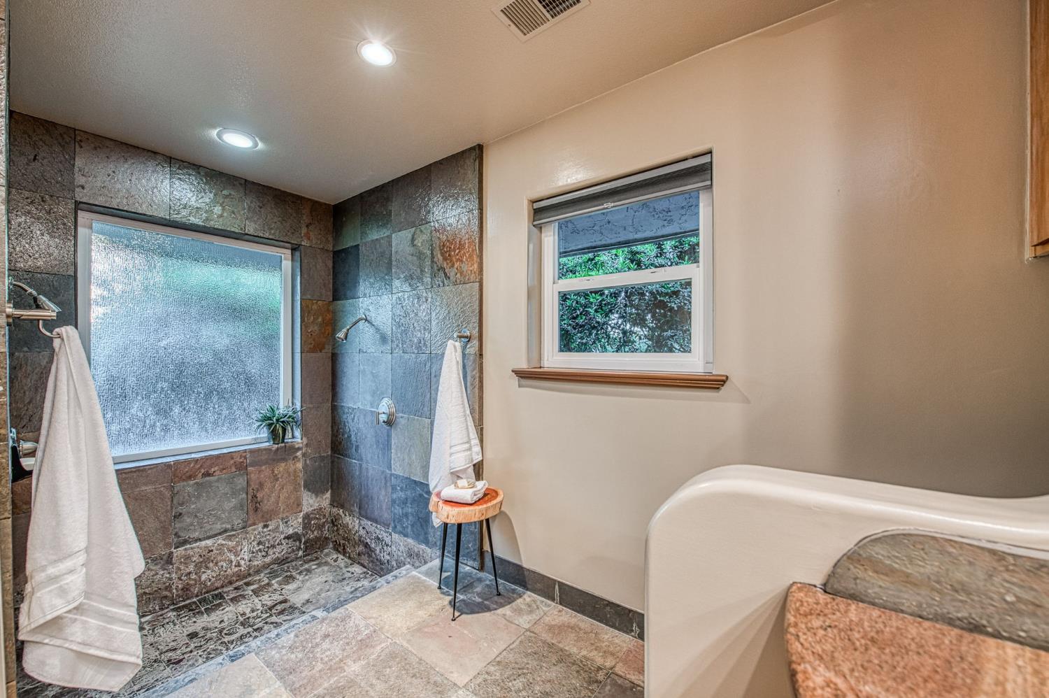 2649 Heritage Ave, Clovis, CA 93619