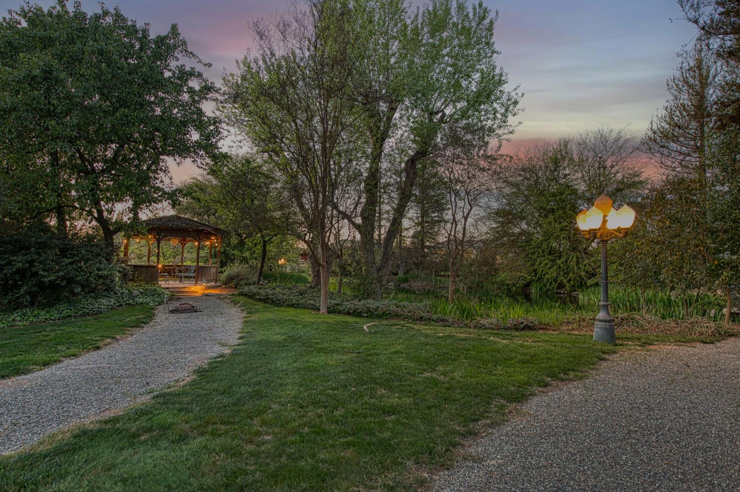 2649 Heritage Ave, Clovis, CA 93619