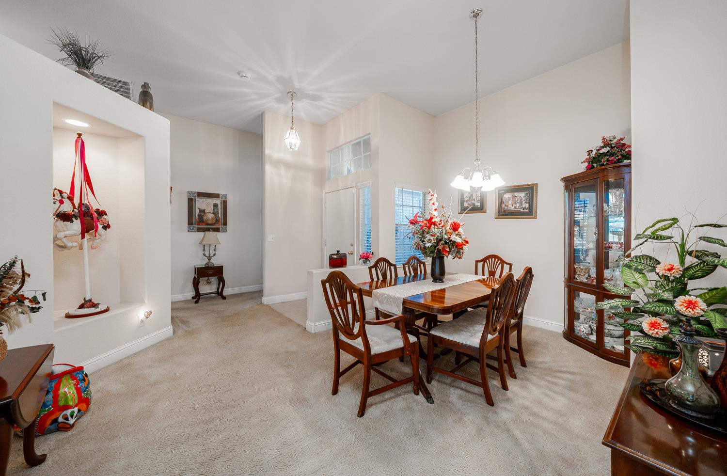 5660 E Florence Ave, Fresno, CA 93727