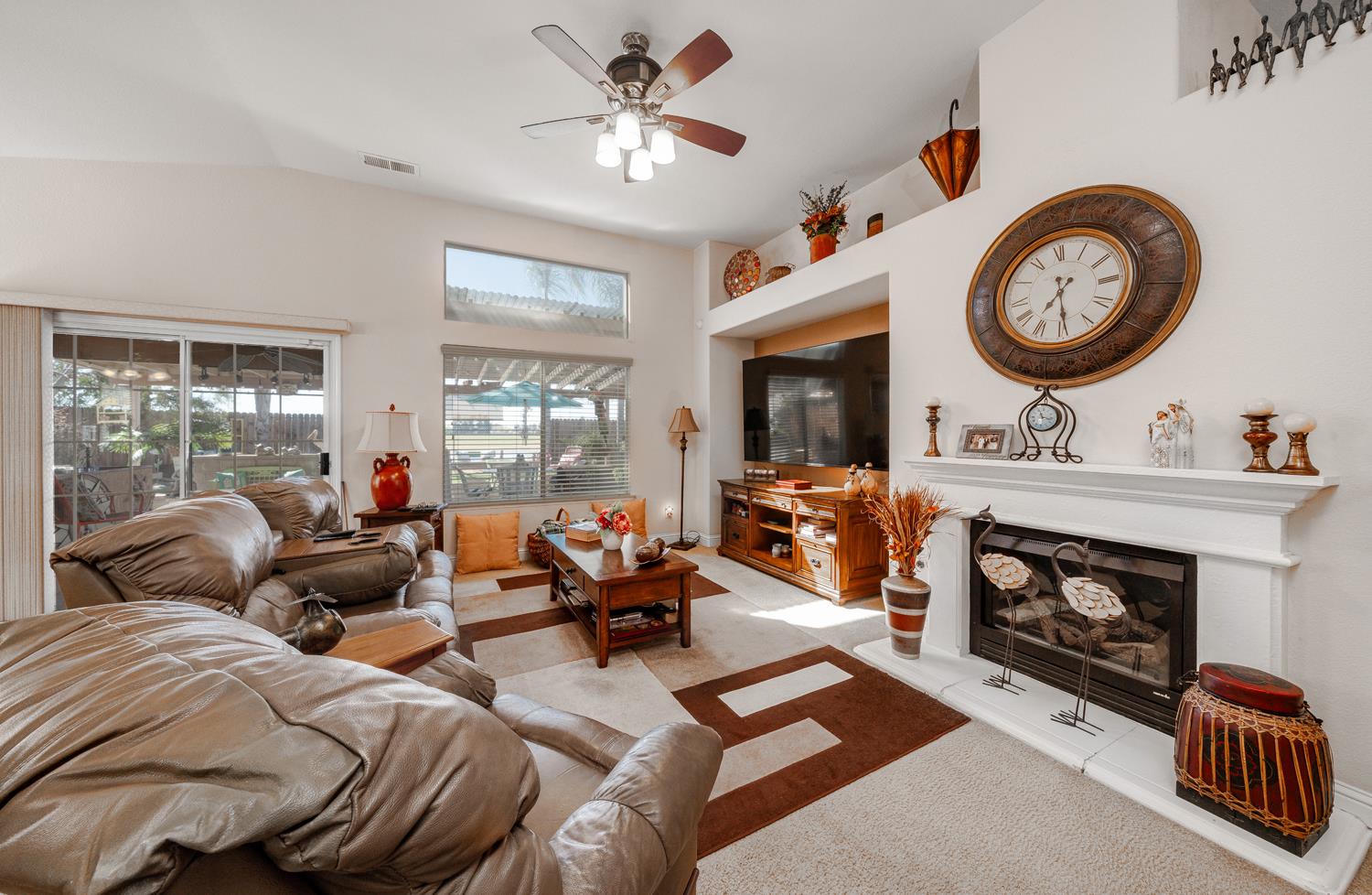 5660 E Florence Ave, Fresno, CA 93727