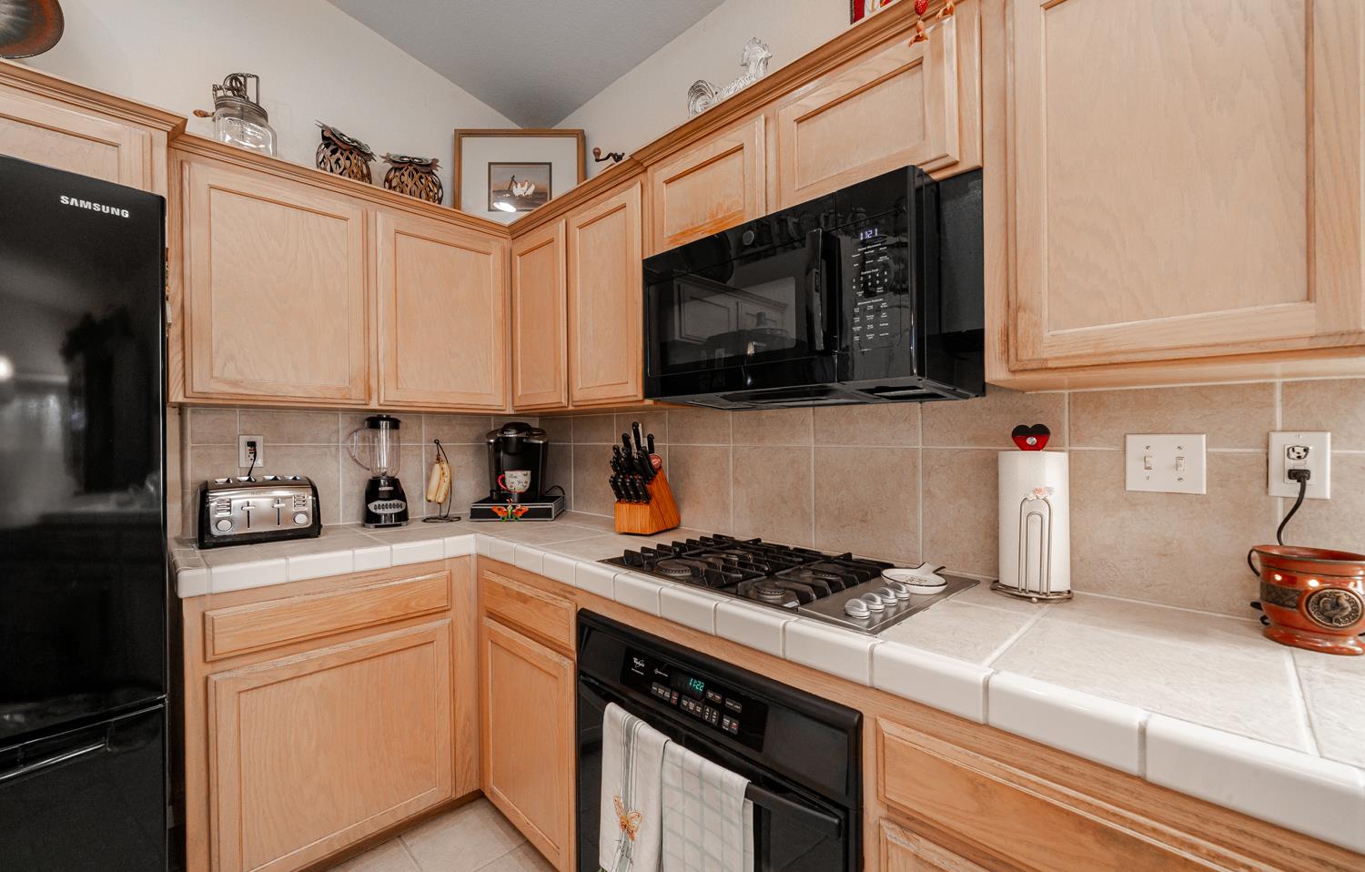 5660 E Florence Ave, Fresno, CA 93727