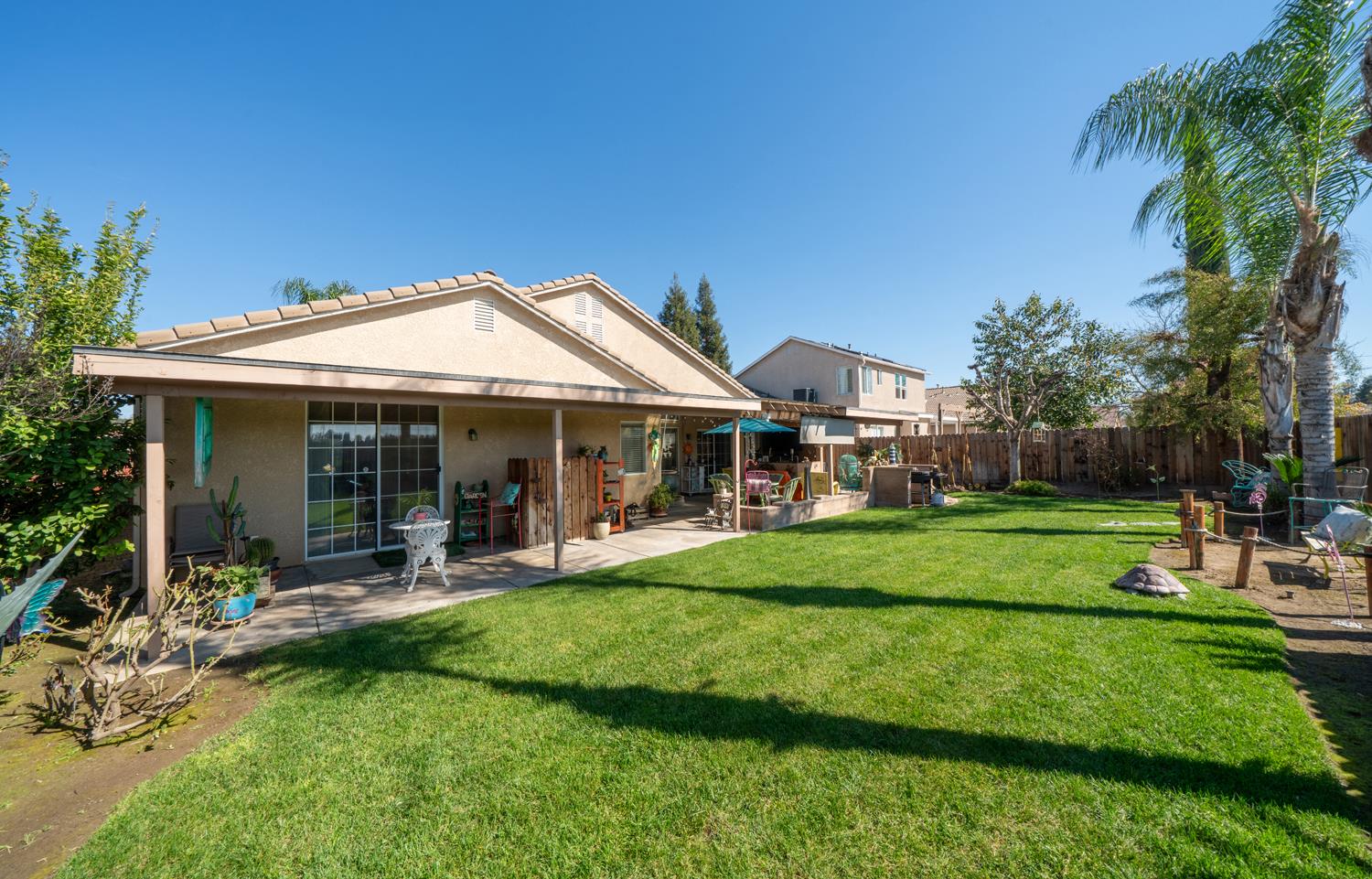 5660 E Florence Ave, Fresno, CA 93727