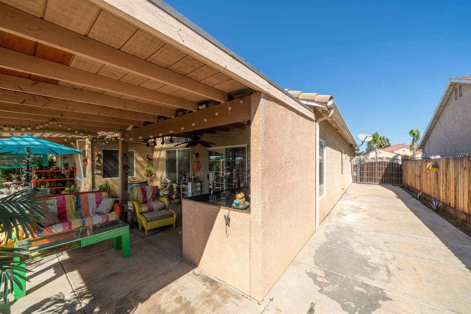 5660 E Florence Ave, Fresno, CA 93727