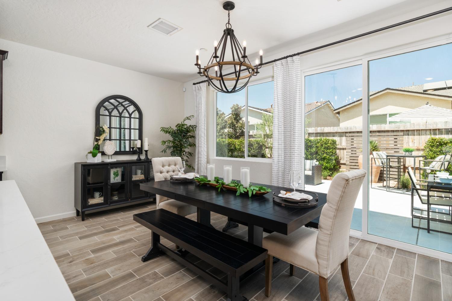 6813 E Oslin Ave, Fresno, CA 93727