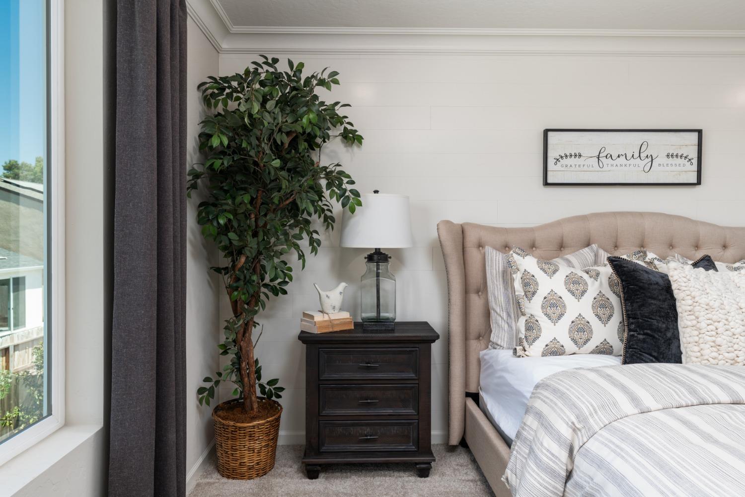 6770 E Oslin Ave, Fresno, CA 93727