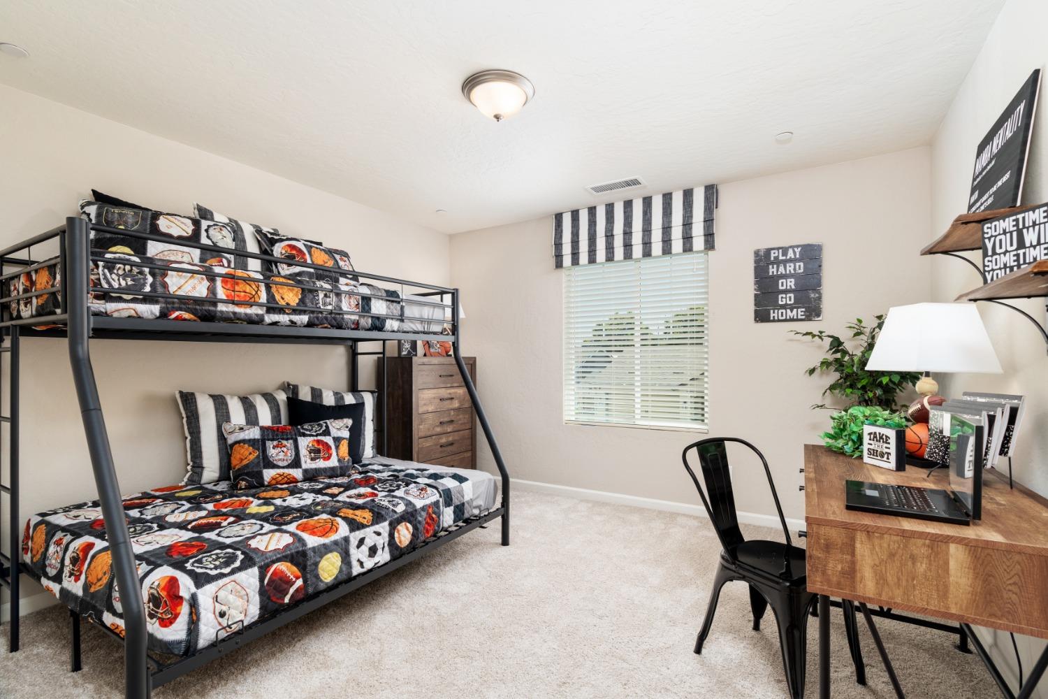 6778 E Oslin Ave, Fresno, CA 93727