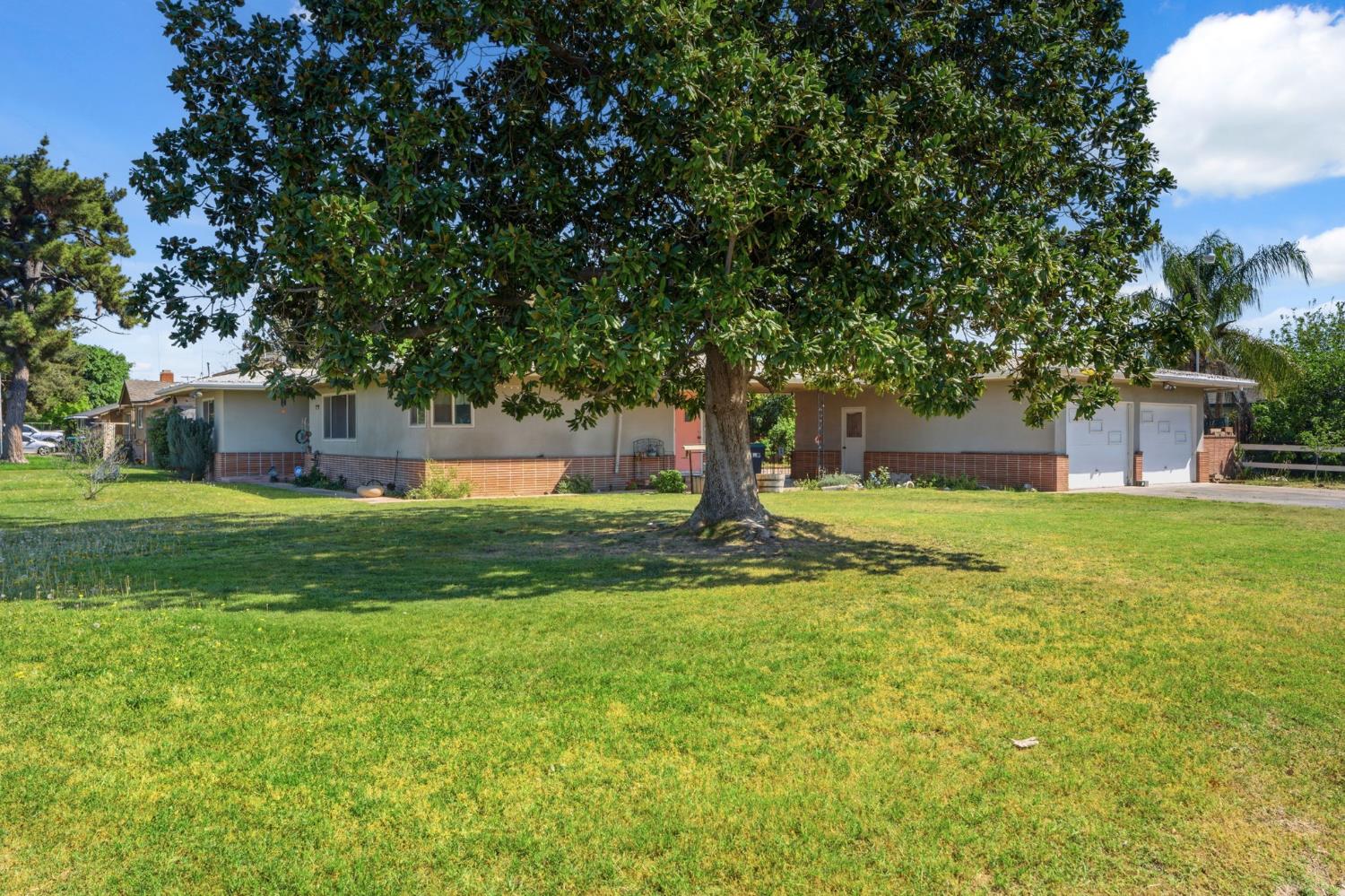 5446 E Mono Ave, Fresno, CA 93727