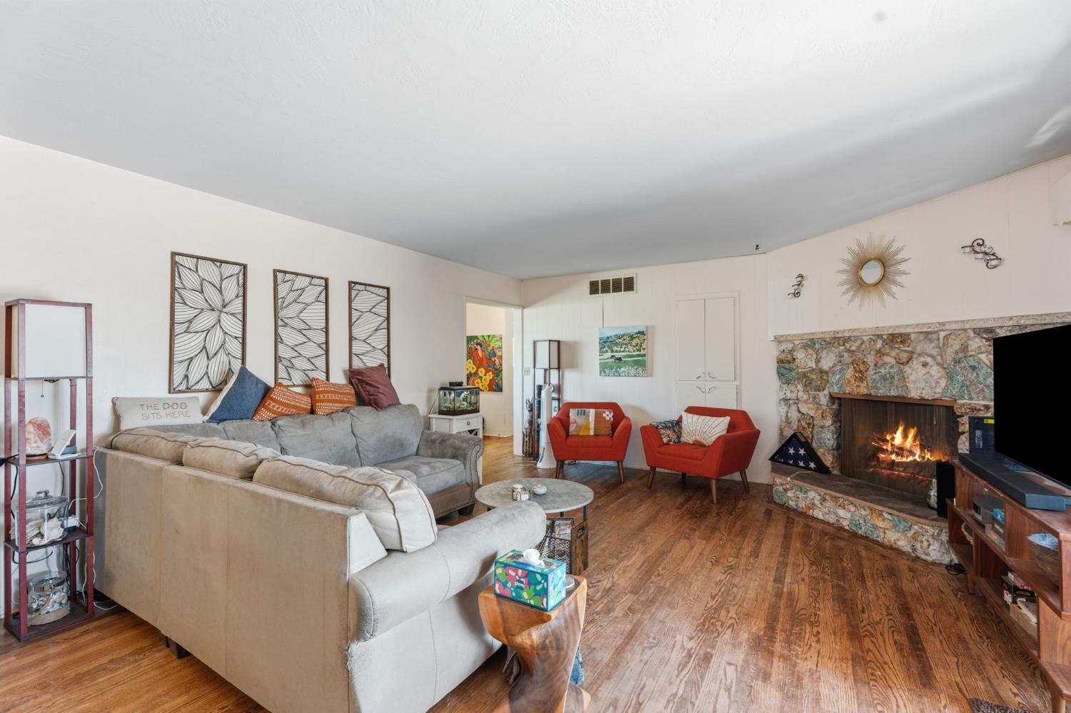 5446 E Mono St, Fresno, CA 93727