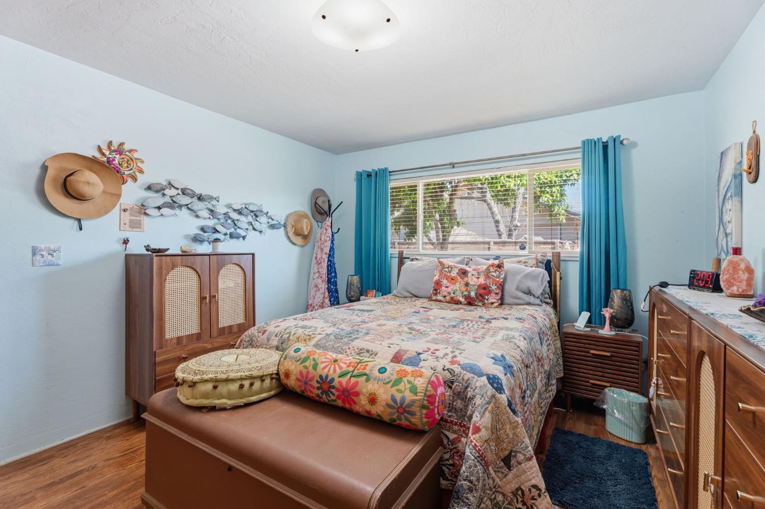 5446 E Mono St, Fresno, CA 93727