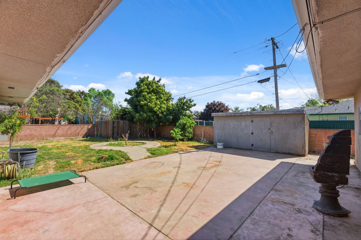 5446 E Mono St, Fresno, CA 93727