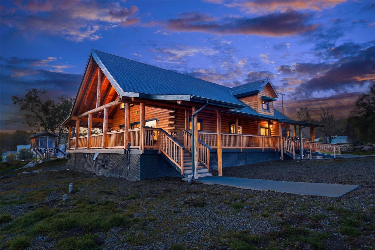 43227 Leach Rd, Ahwahnee, CA 93601