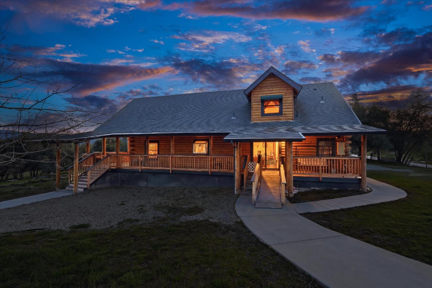 43227 Leach Rd, Ahwahnee, CA 93601