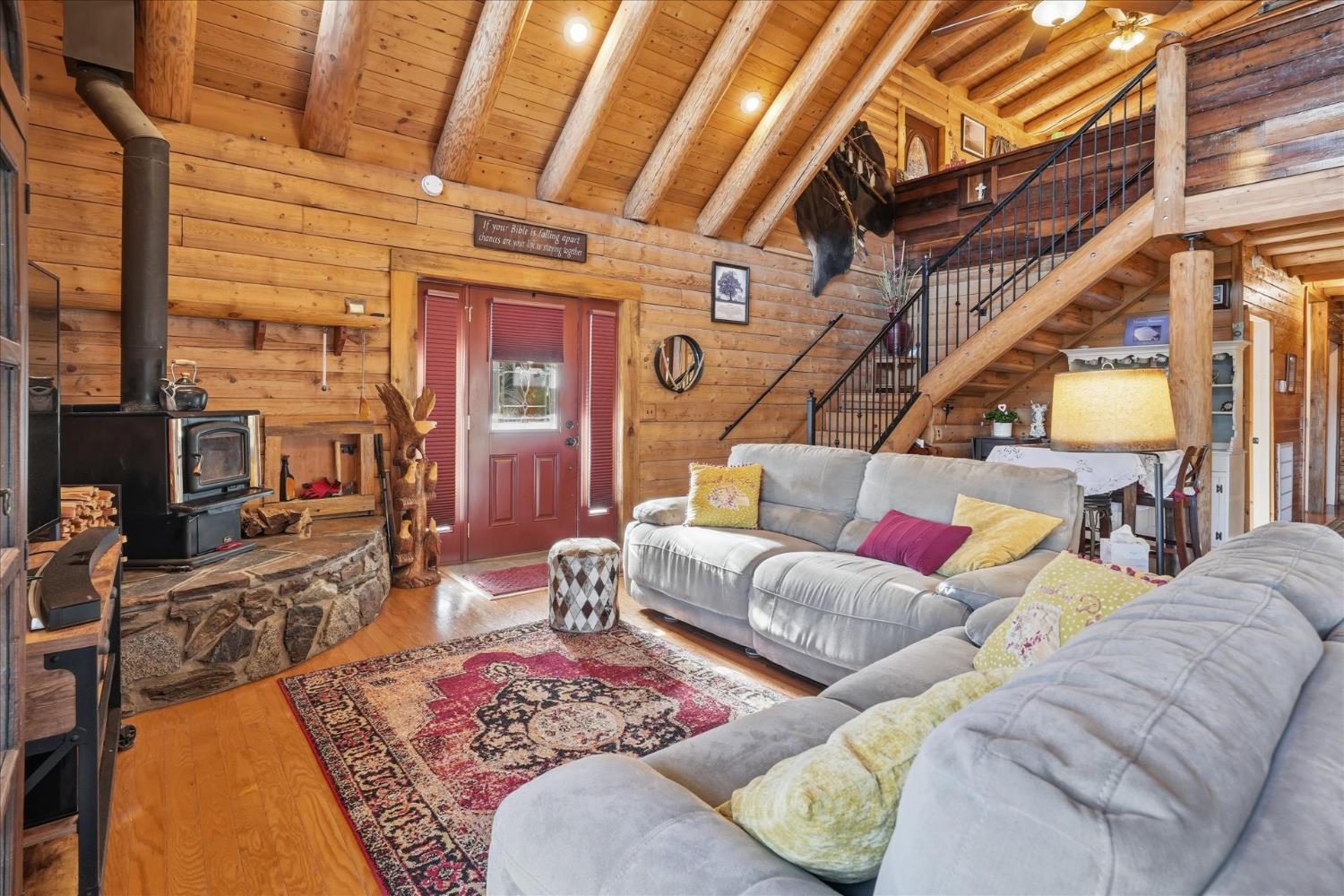 43227 Leach Rd, Ahwahnee, CA 93601