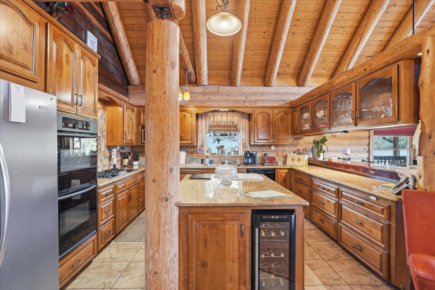 43227 Leach Rd, Ahwahnee, CA 93601