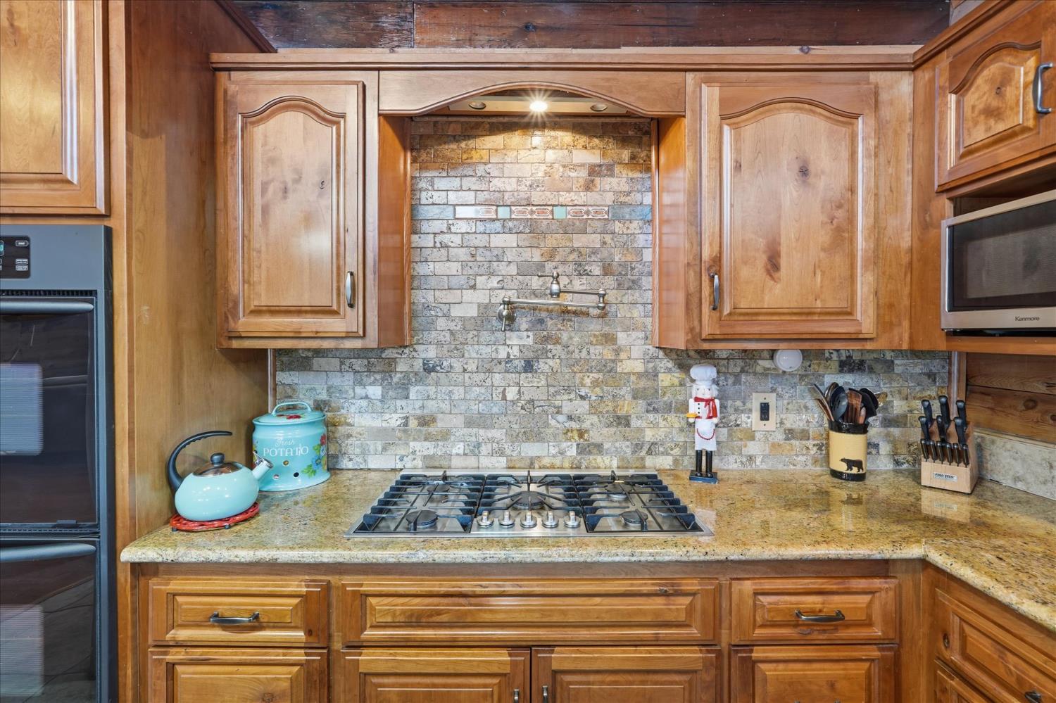 43227 Leach Rd, Ahwahnee, CA 93601