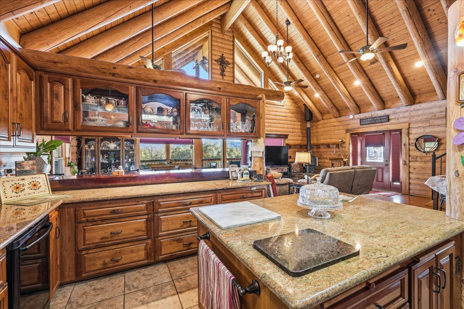 43227 Leach Rd, Ahwahnee, CA 93601