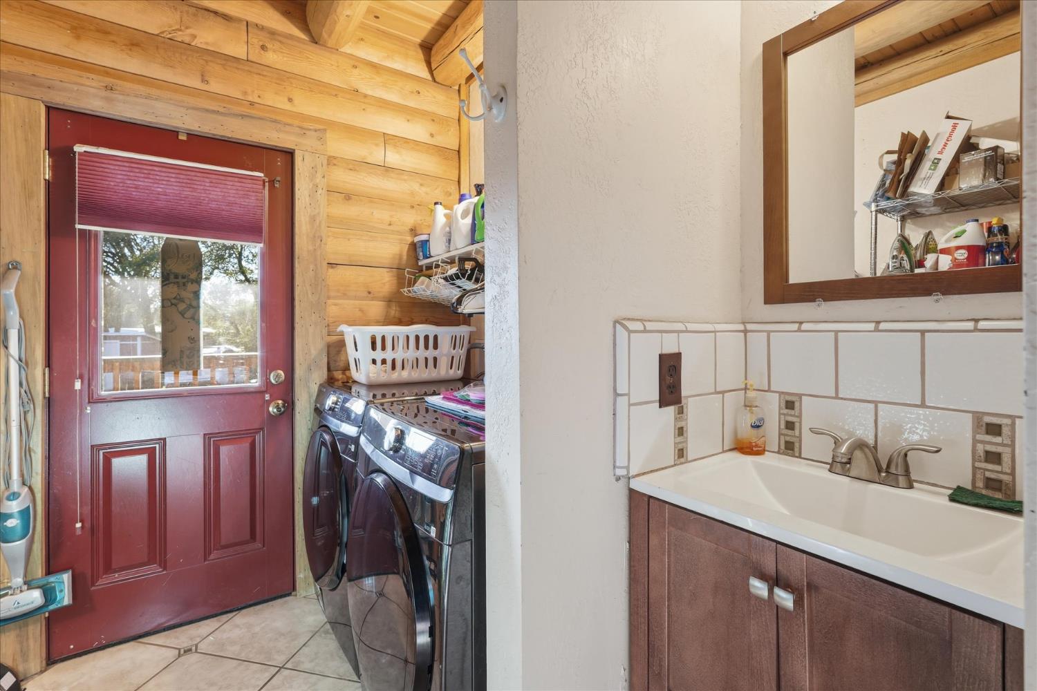 43227 Leach Rd, Ahwahnee, CA 93601