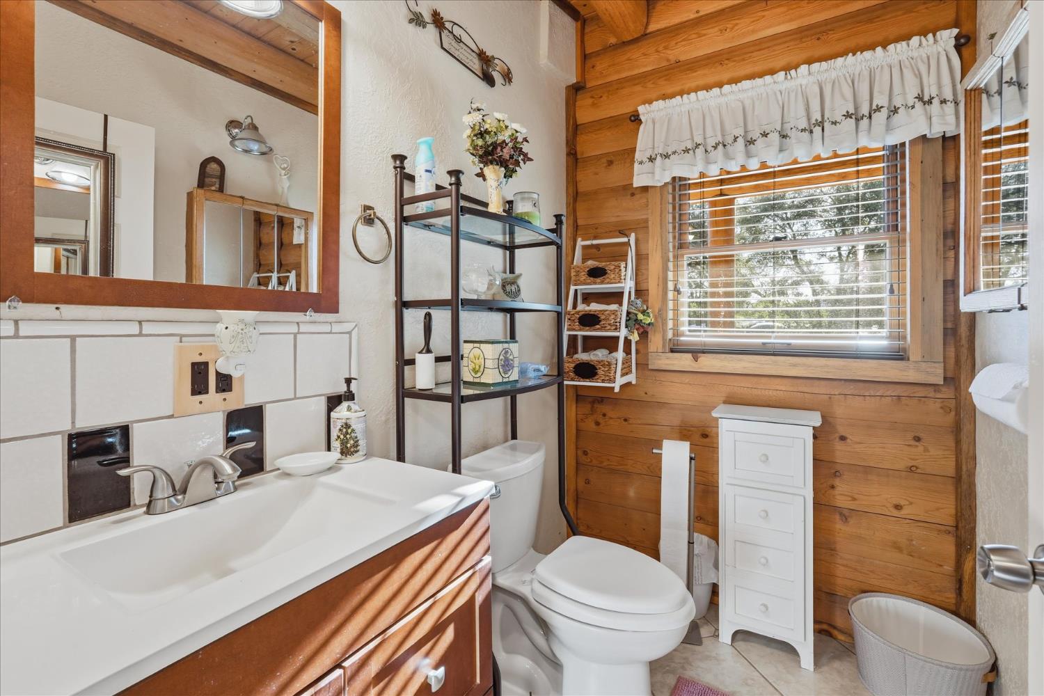 43227 Leach Rd, Ahwahnee, CA 93601