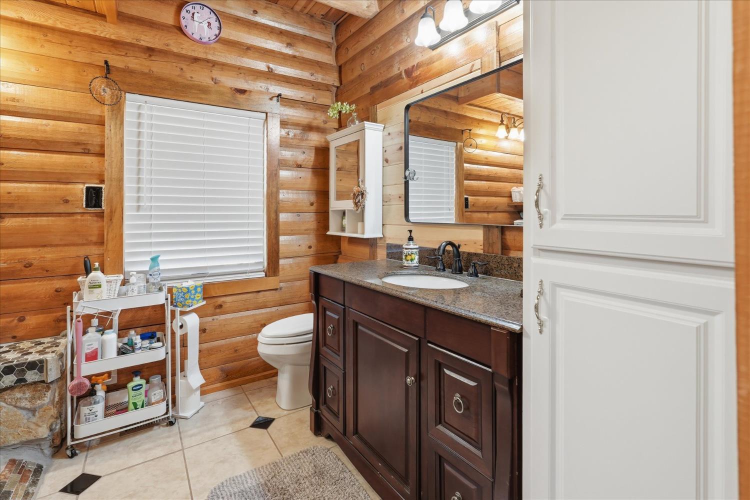 43227 Leach Rd, Ahwahnee, CA 93601