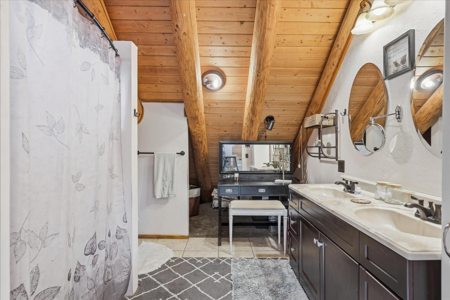 43227 Leach Rd, Ahwahnee, CA 93601