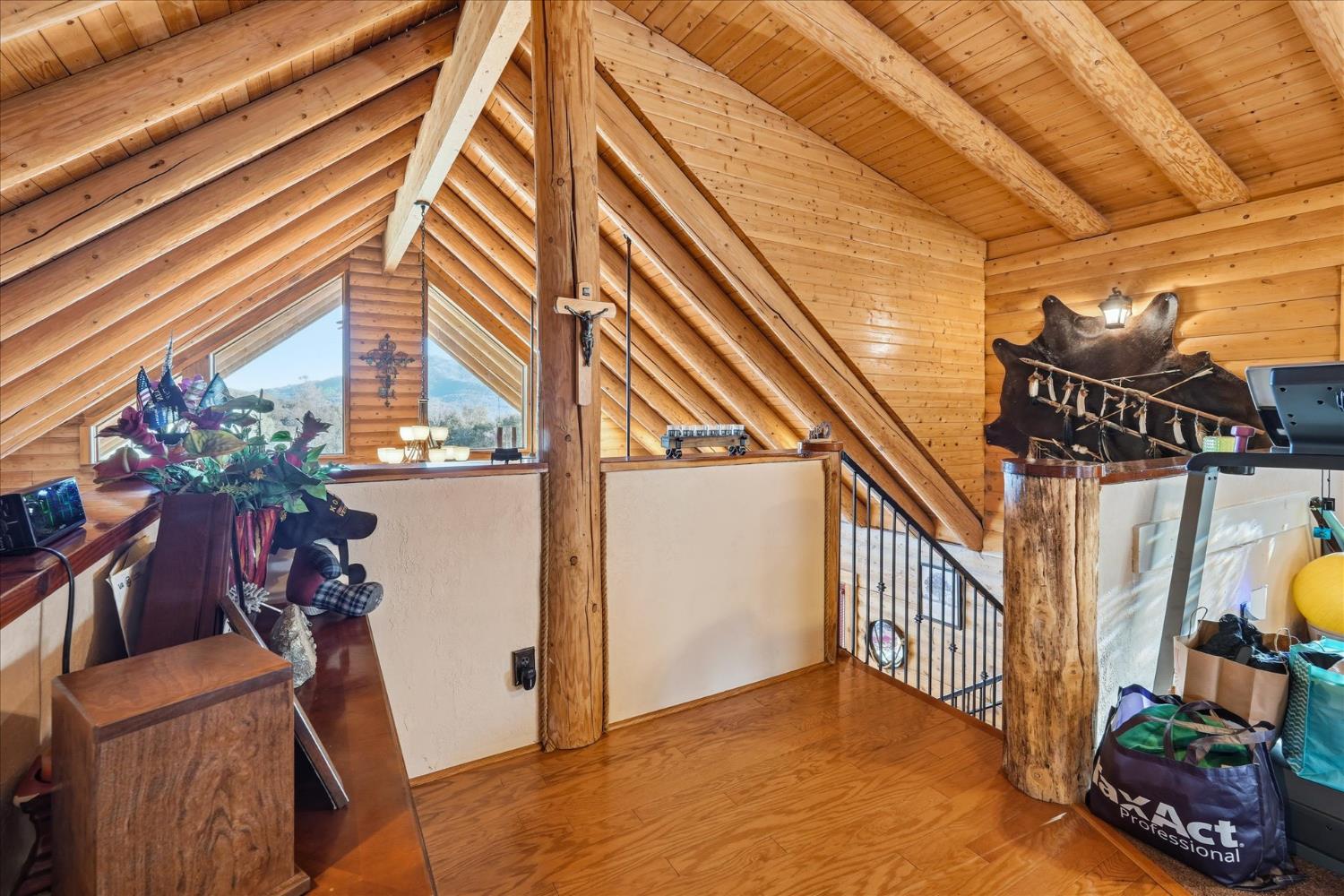 43227 Leach Rd, Ahwahnee, CA 93601