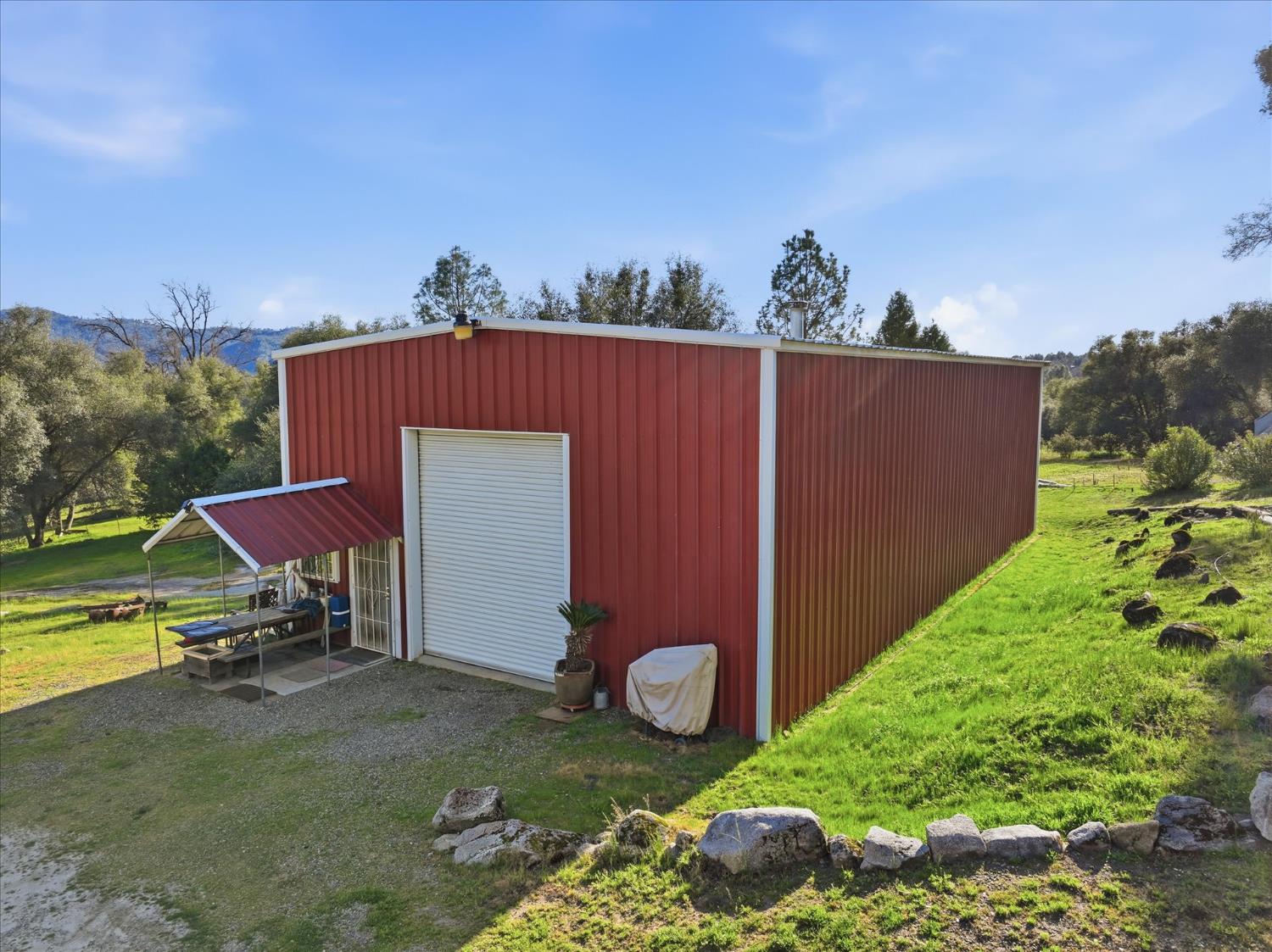 43227 Leach Rd, Ahwahnee, CA 93601