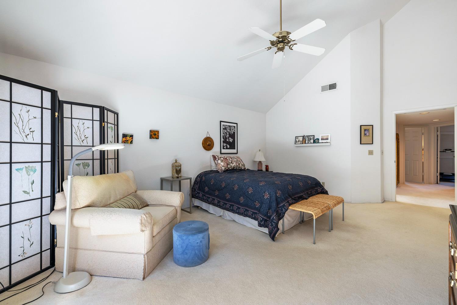 8408 N 6th St, Fresno, CA 93720