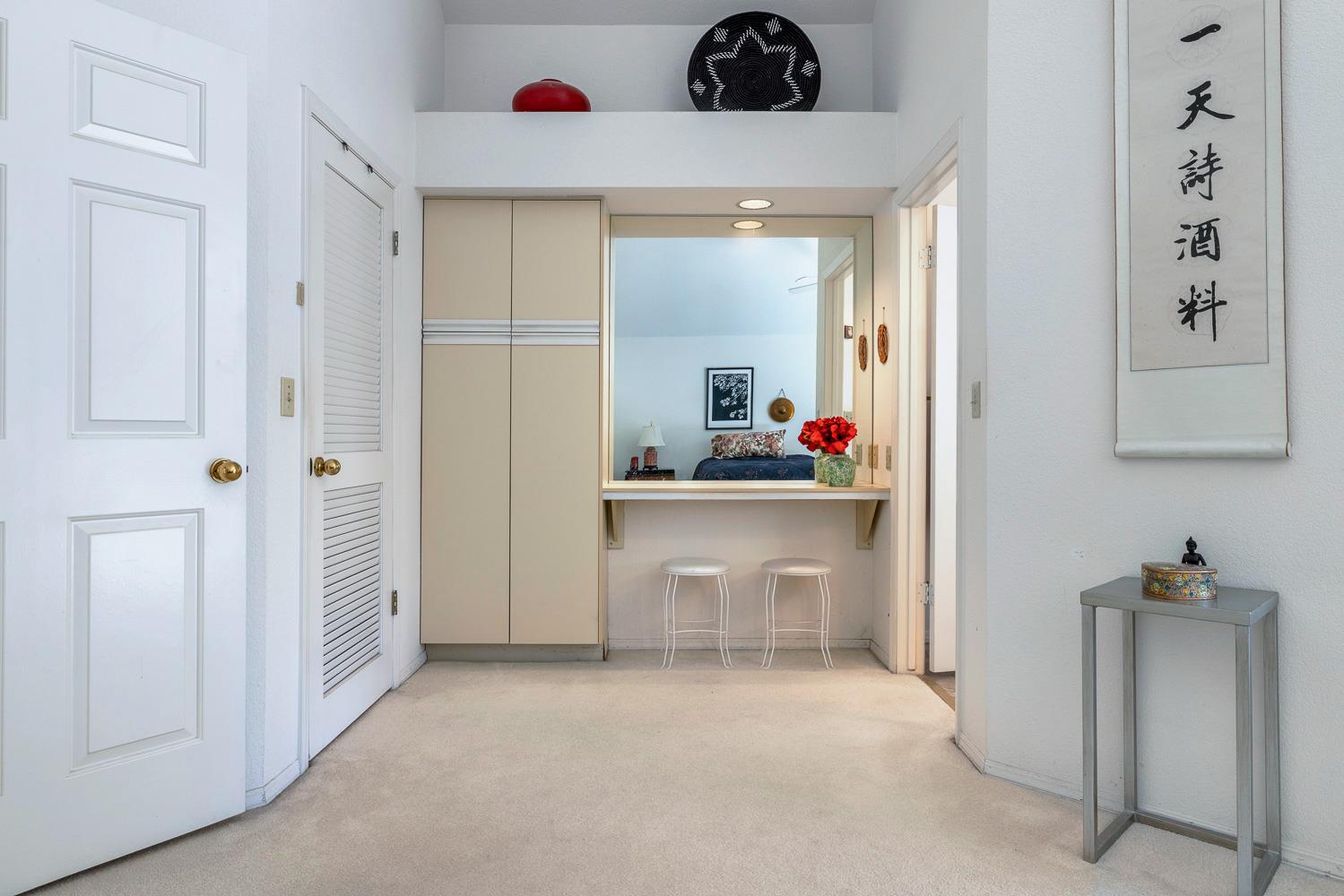 8408 N 6th St, Fresno, CA 93720