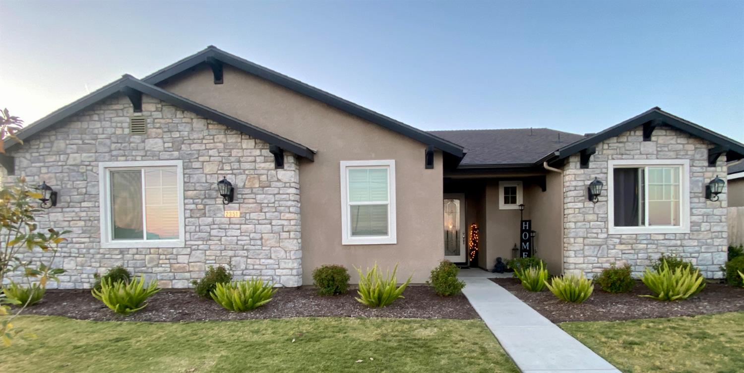 2351 Avenue 396, Kingsburg, CA 93631