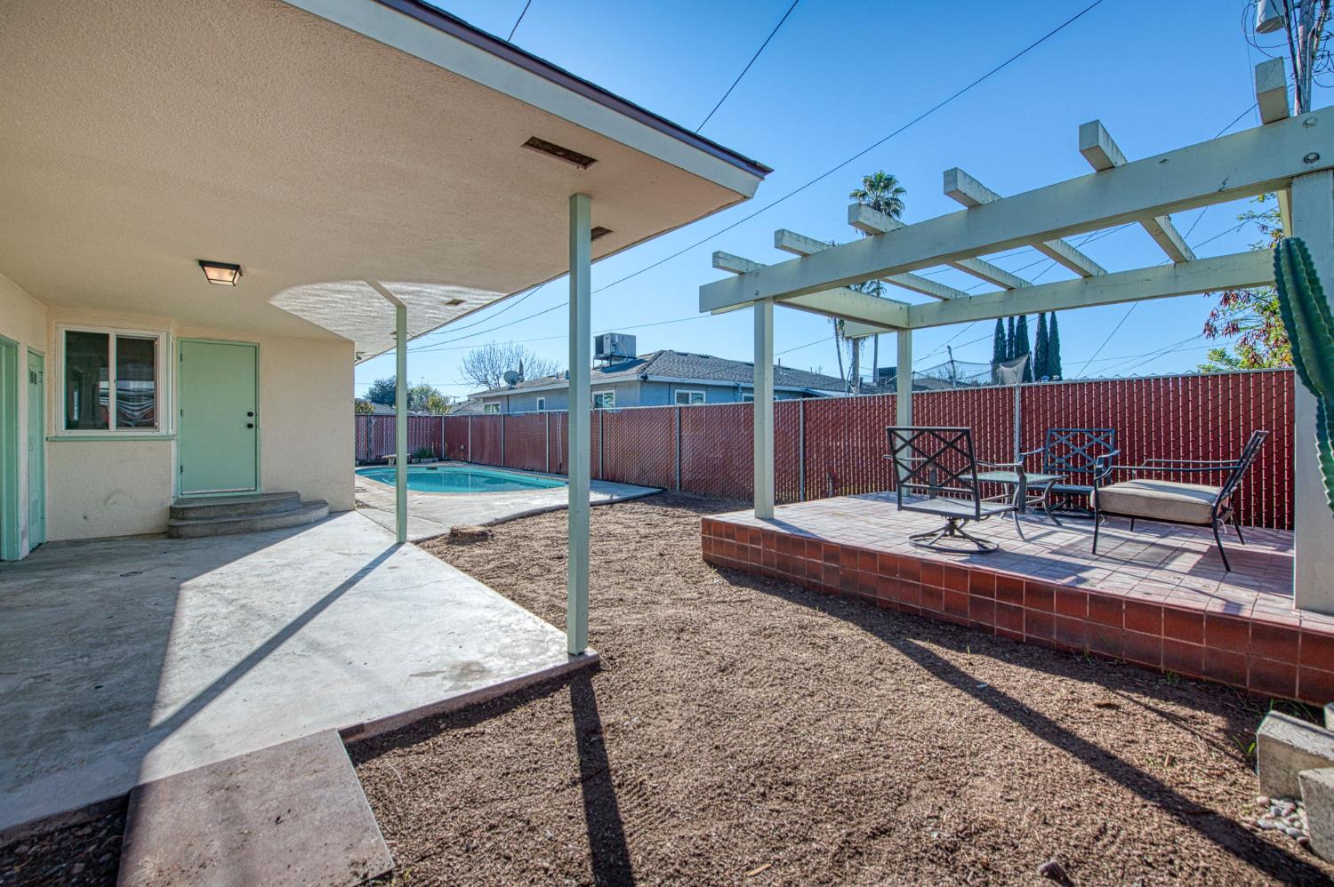 2324 E Cortland Ave, Fresno, CA 93726