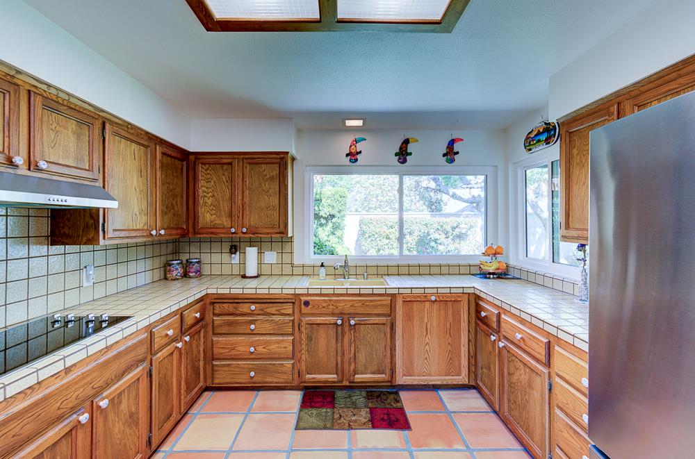 3250 W Fremont Ave, Fresno, CA 93711