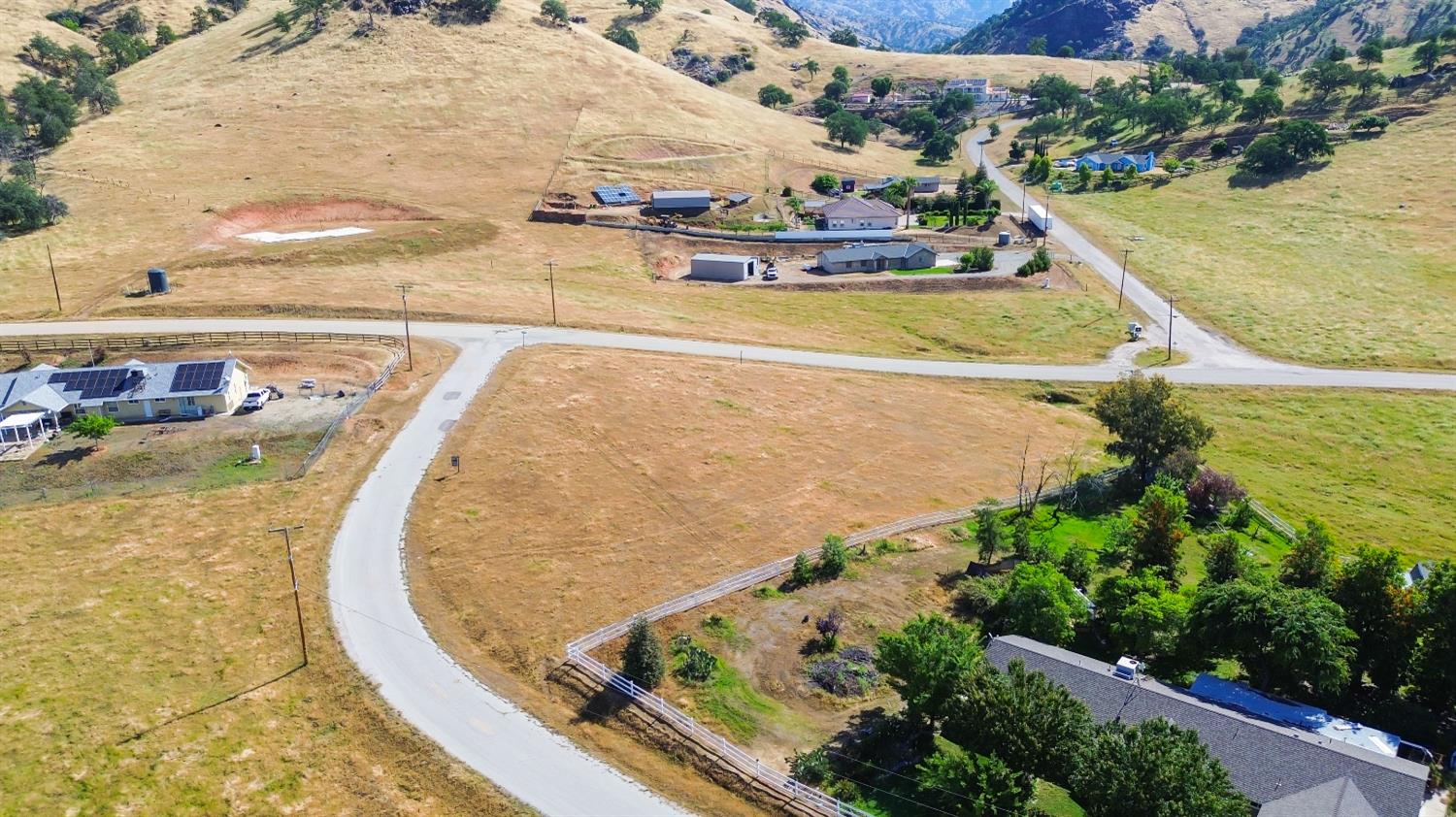 6301 Lupine, Sanger, CA 93657