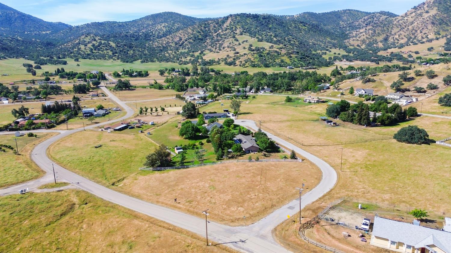 6301 Lupine, Sanger, CA 93657