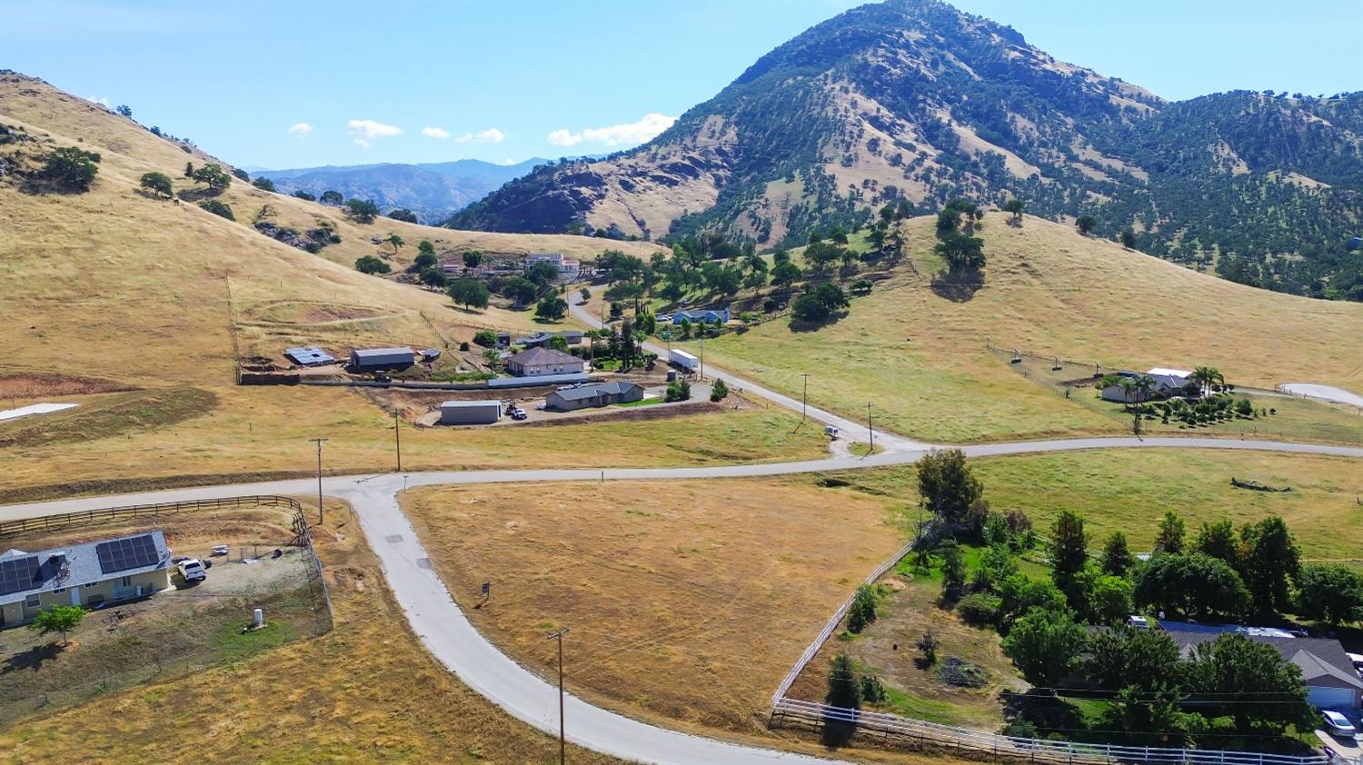 6301 Lupine, Sanger, CA 93657