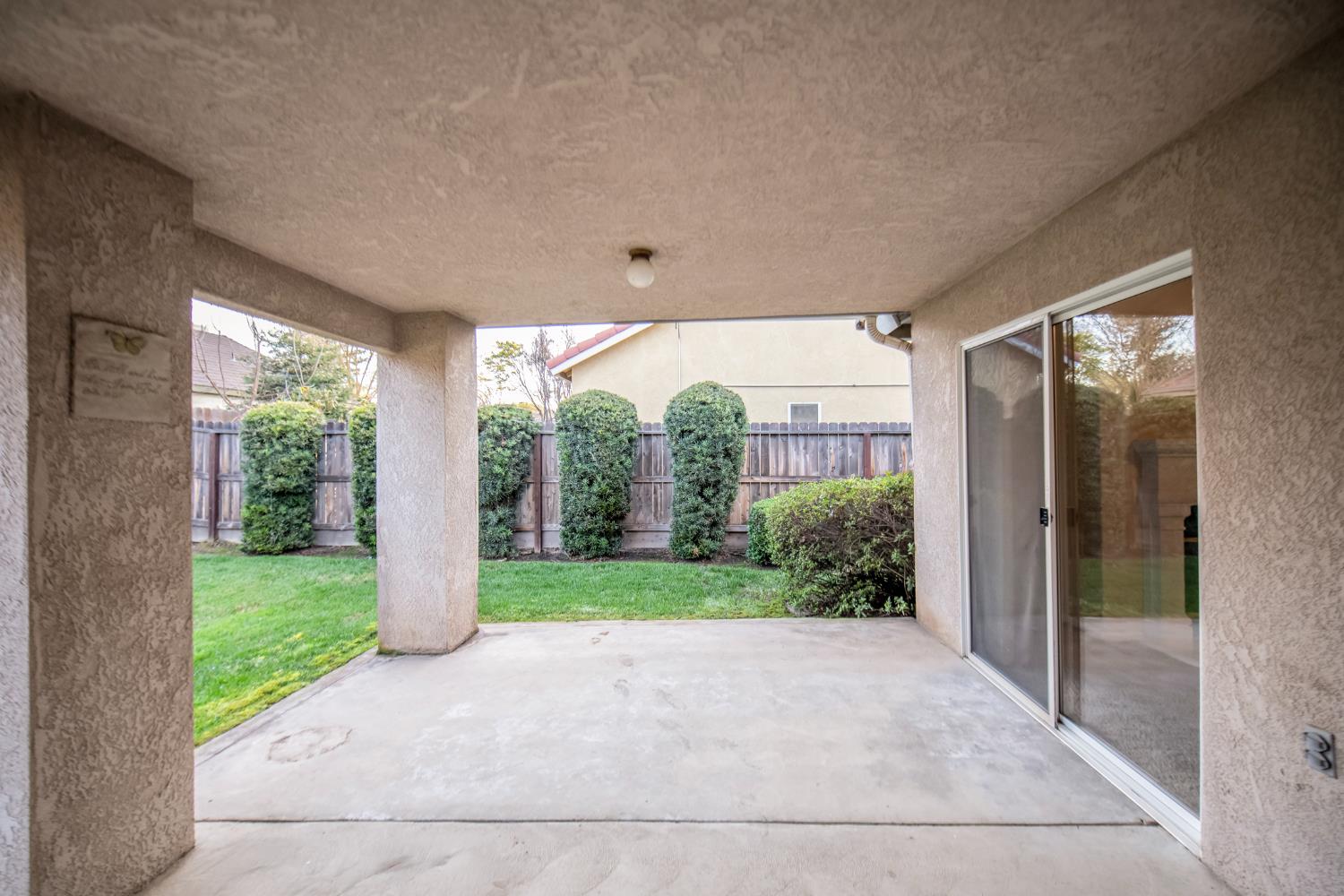 2274 E Skyview Ave, Fresno, CA 93720