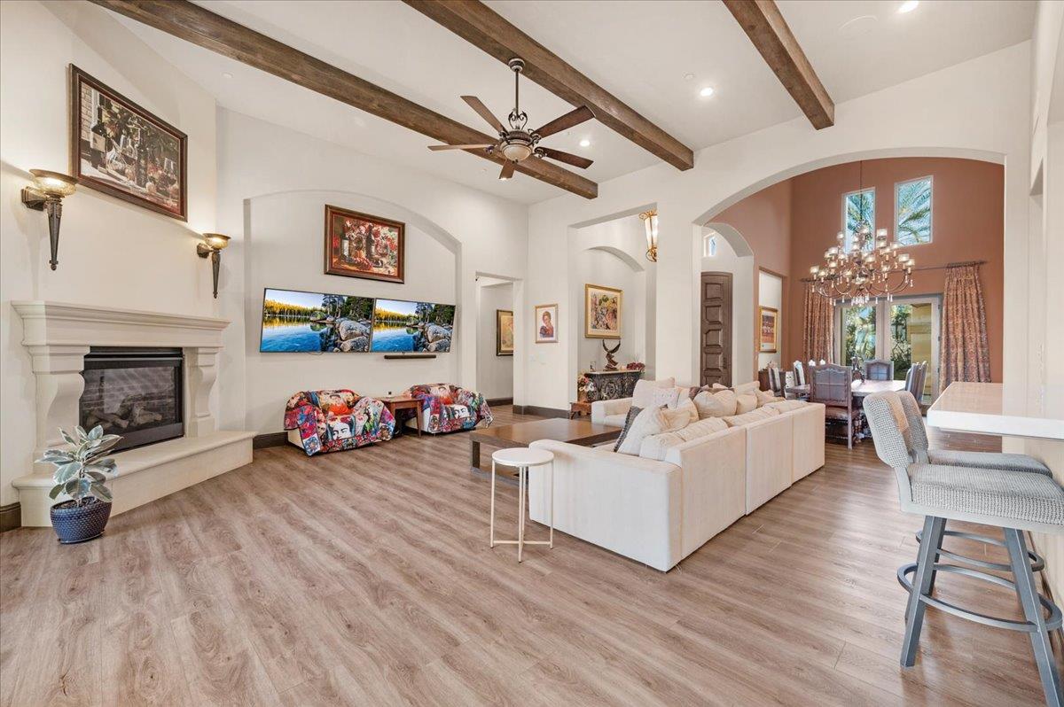 12392 N Via Tuscania Ave, Clovis, CA 93619