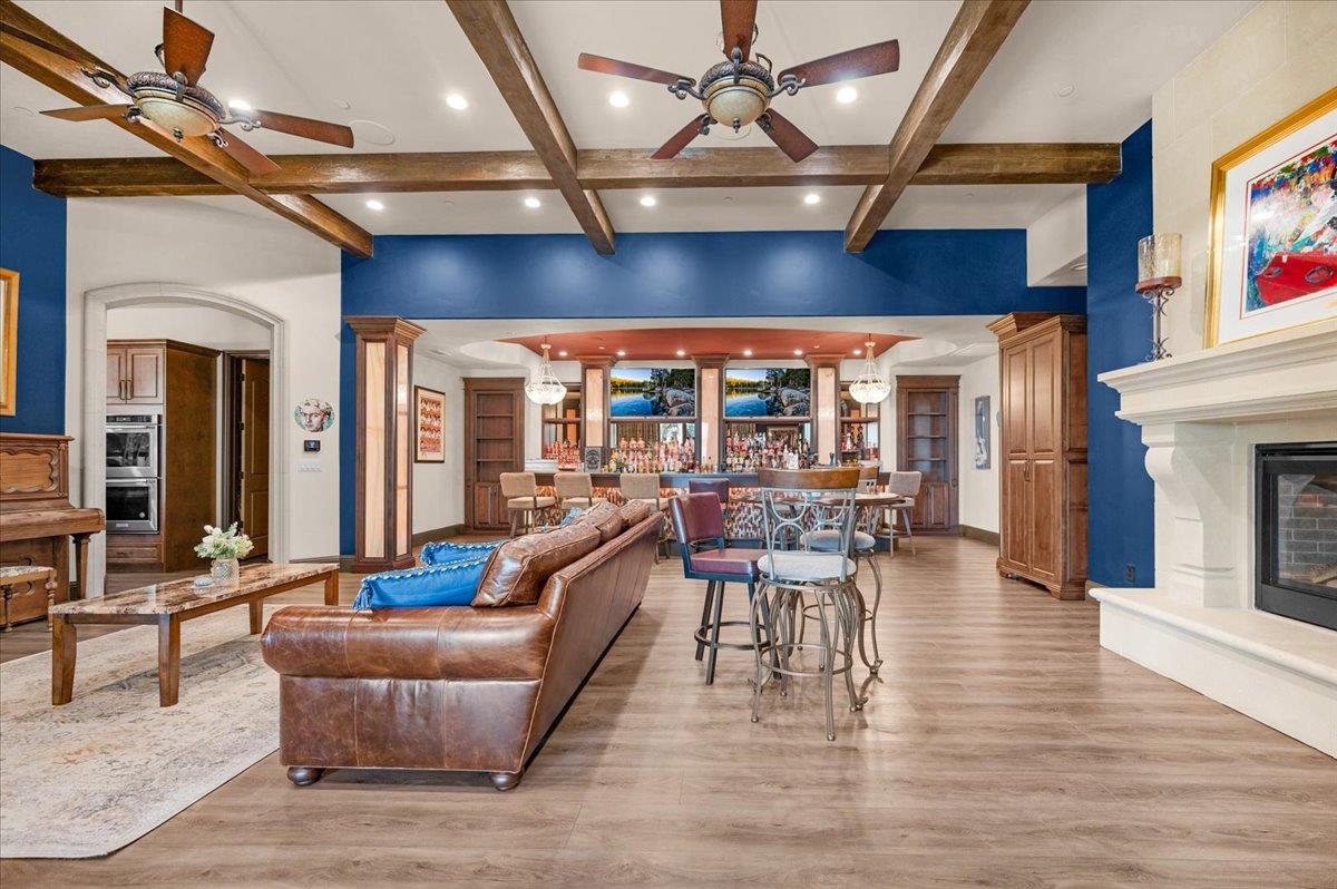 12392 N Via Tuscania Ave, Clovis, CA 93619